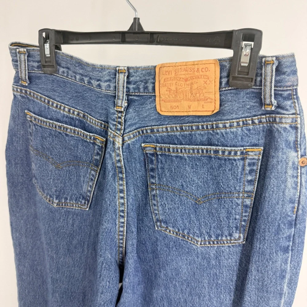 Vintage Levis 501 Jeans 34x32 Medium Wash Straight Leg Button Fly Made in USA